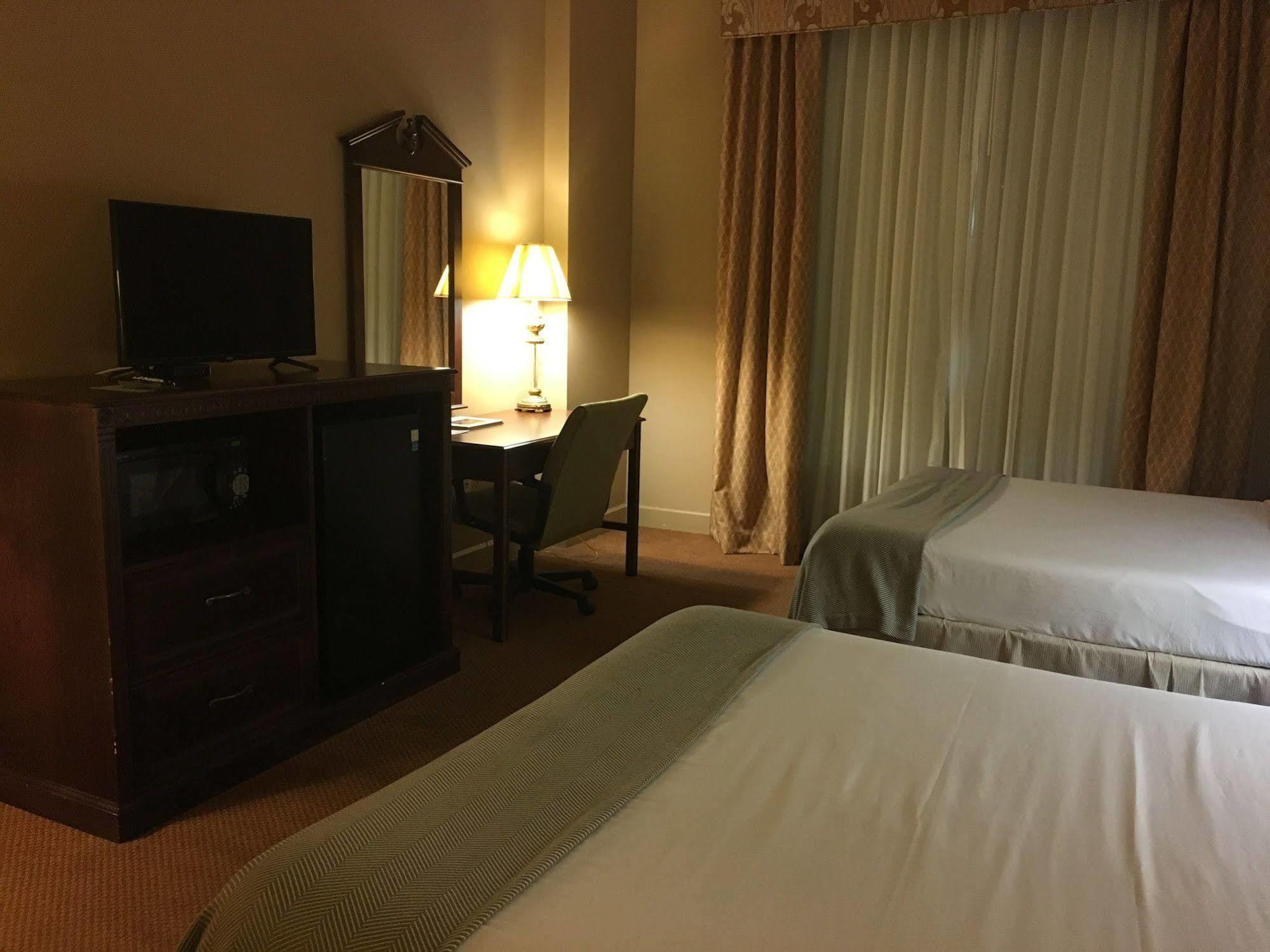 Inn On Broadway Downtown/Keeneland/Medical Center Lexington Extérieur photo
