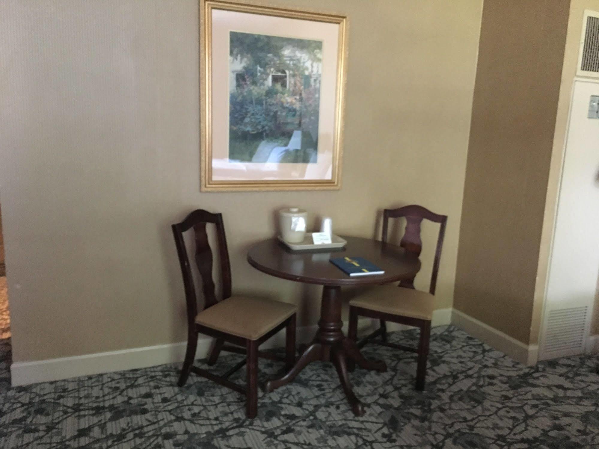 Inn On Broadway Downtown/Keeneland/Medical Center Lexington Extérieur photo