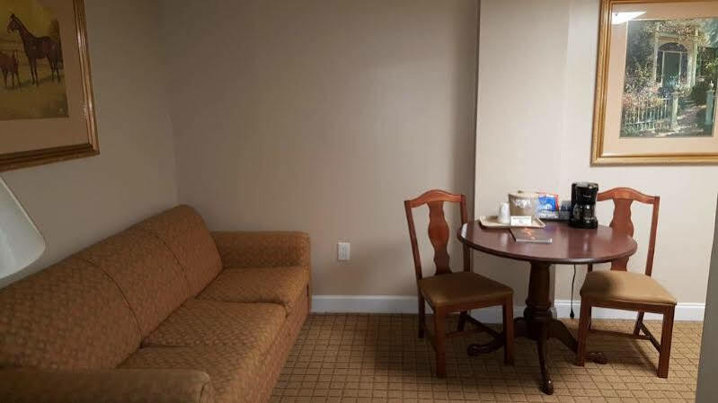 Inn On Broadway Downtown/Keeneland/Medical Center Lexington Extérieur photo