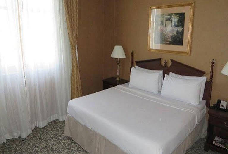 Inn On Broadway Downtown/Keeneland/Medical Center Lexington Extérieur photo
