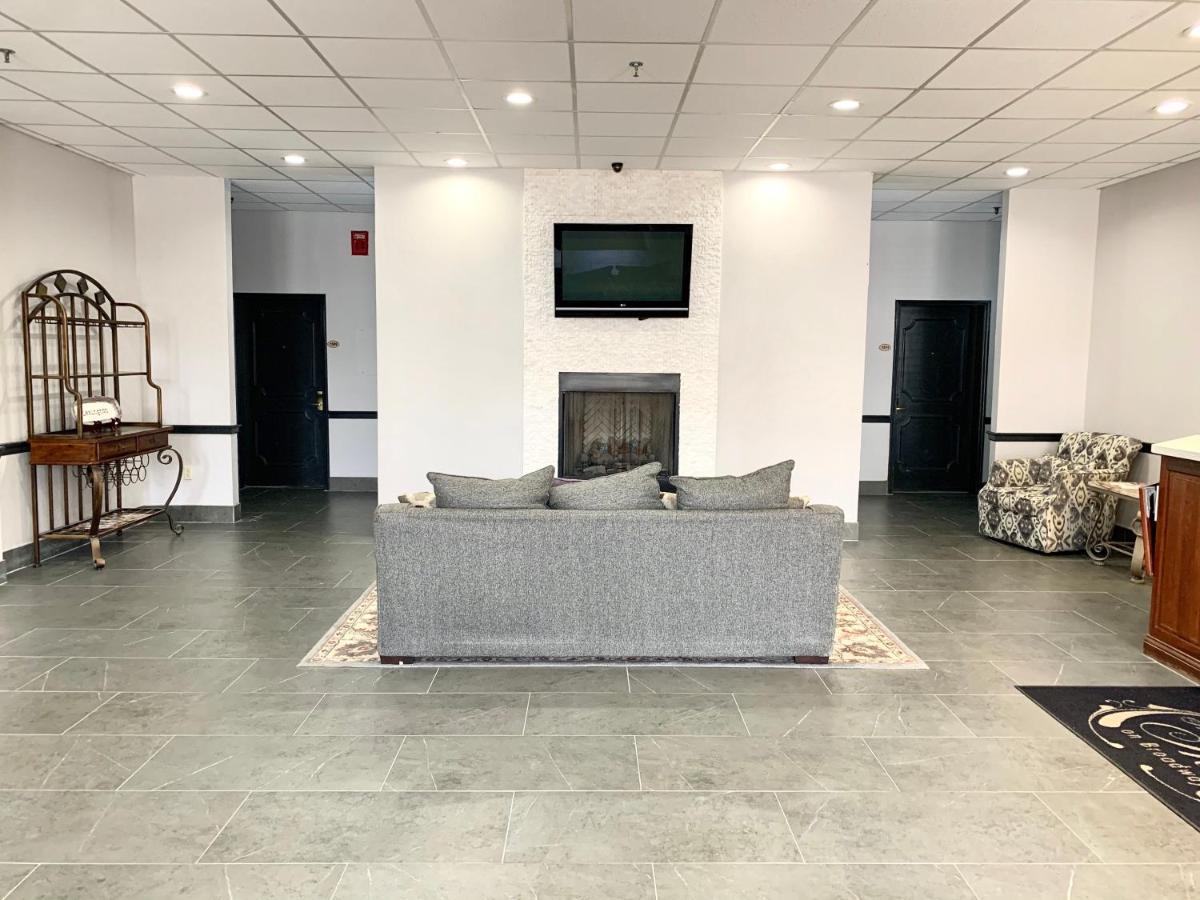 Inn On Broadway Downtown/Keeneland/Medical Center Lexington Extérieur photo